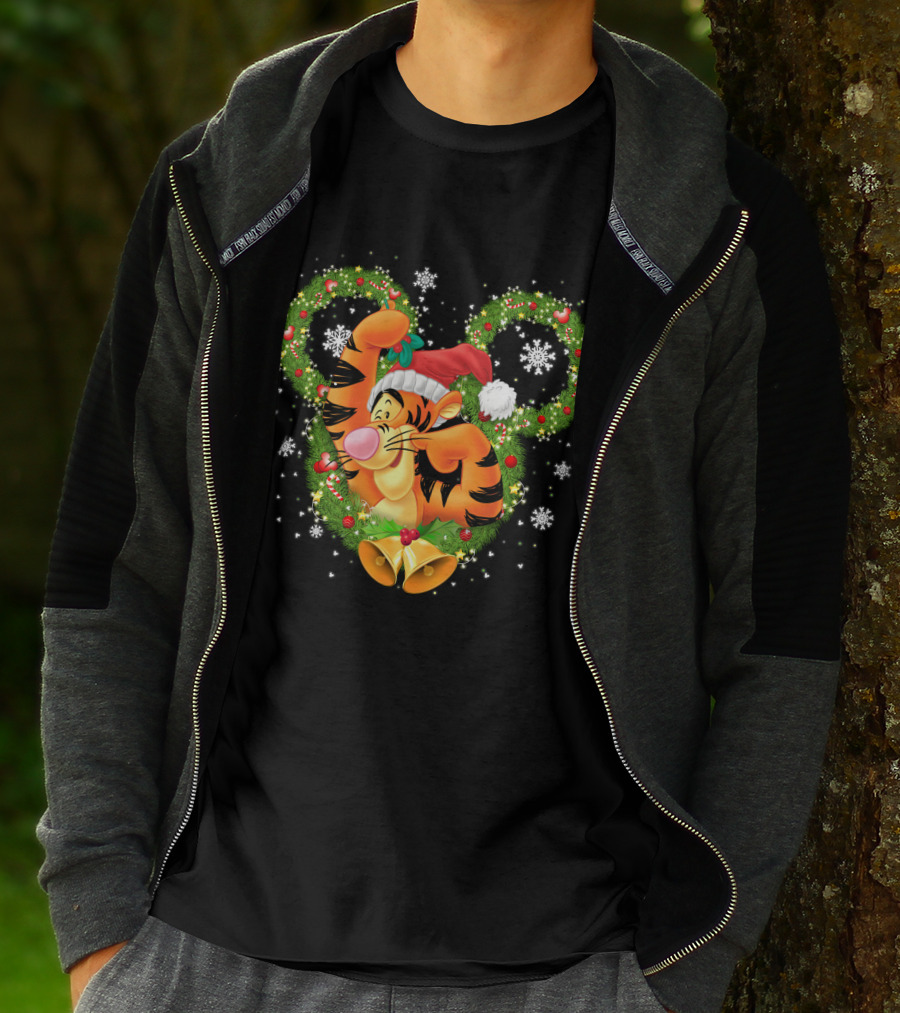 Tigger Christmas Mickey Ears Snowflakes Santa Hat Wreath T-Shirt