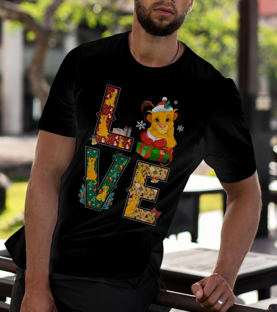 Love Christmas Simba Holiday Gifts And Decorations T-Shirt