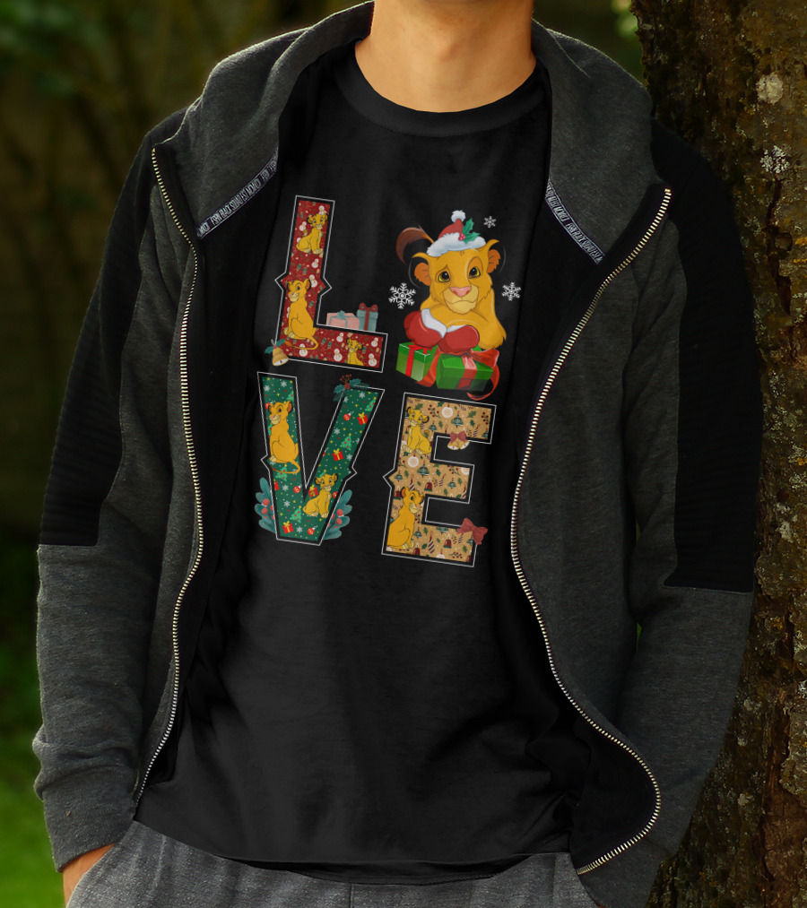 Love Christmas Simba Holiday Gifts And Decorations T-Shirt