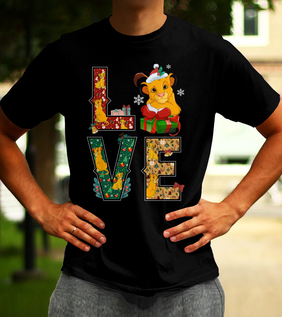 Love Christmas Simba Holiday Gifts And Decorations T-Shirt