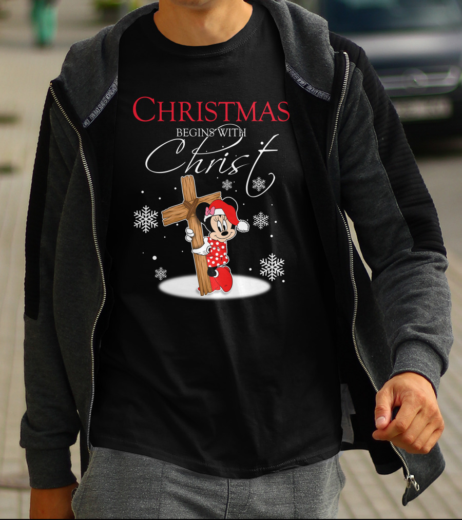 Christmas Begins With Christ Minnie Santa Hat Snowflakes T-Shirt