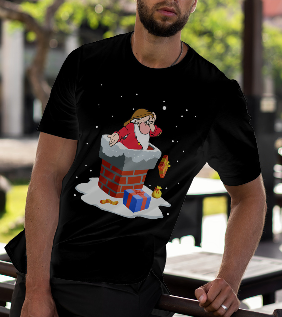 Grumpy Stuck In Chimney With Christmas Gifts And Snow T-Shirt