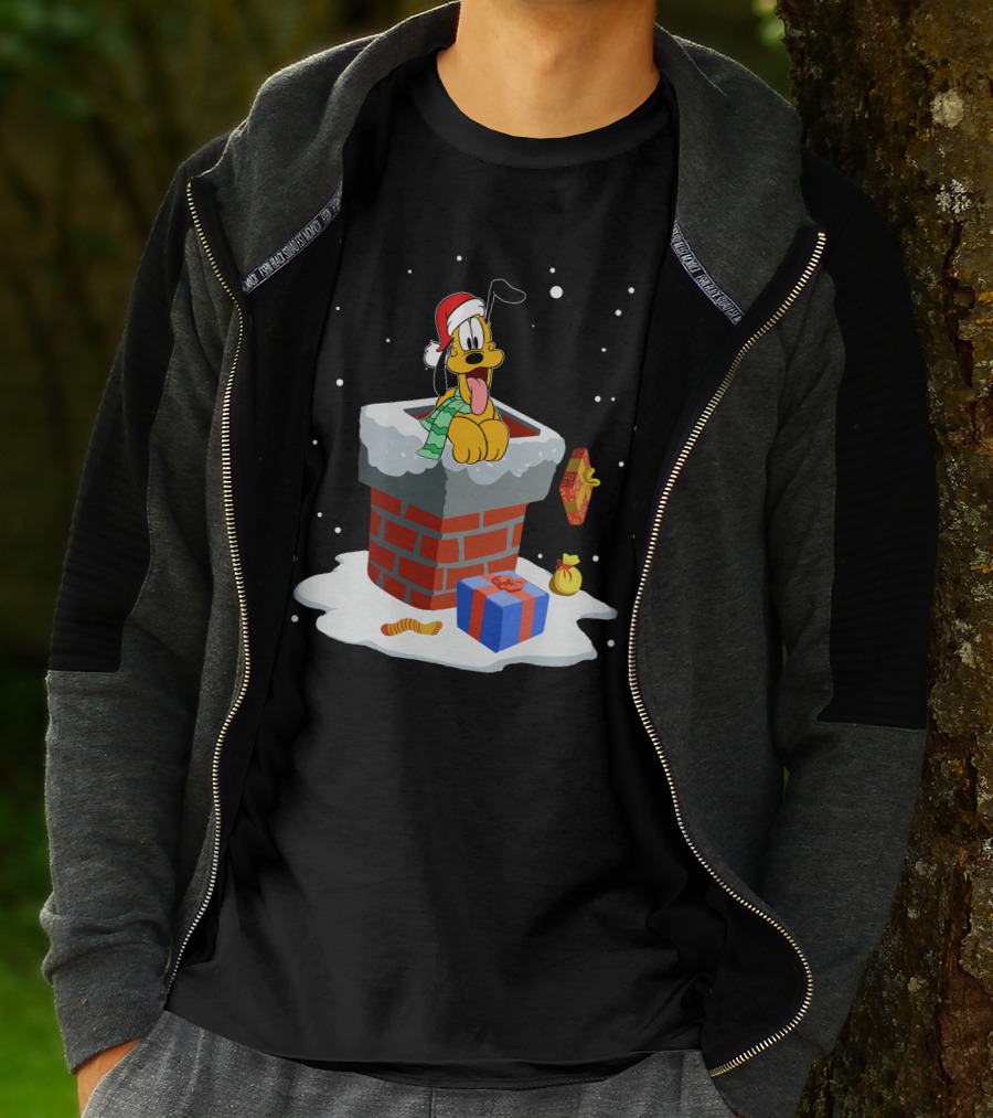 Pluto Santa Hat Chimney Christmas Gifts Snowflakes T-Shirt