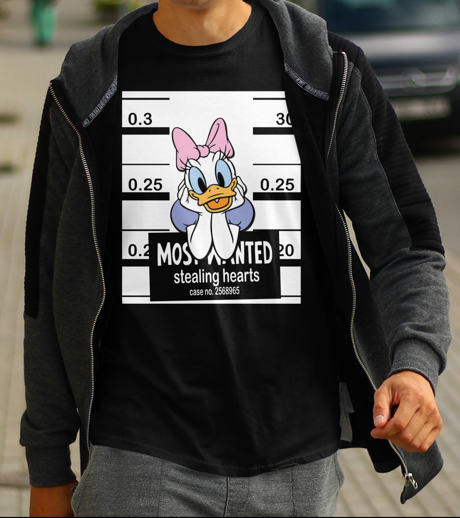 Daisy Most Wanted Stealing Hearts Case No. 2568965 T-Shirt