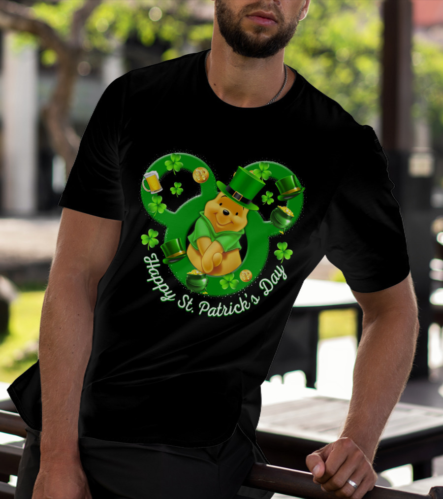 Happy St. Patrick's Day Pooh Bear With Leprechaun Hat And Shamrocks T-Shirt