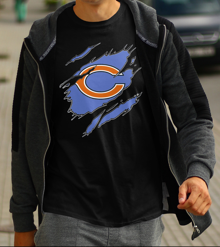 Chicago Bears Iconic C Logo In Claw Marks T-Shirt
