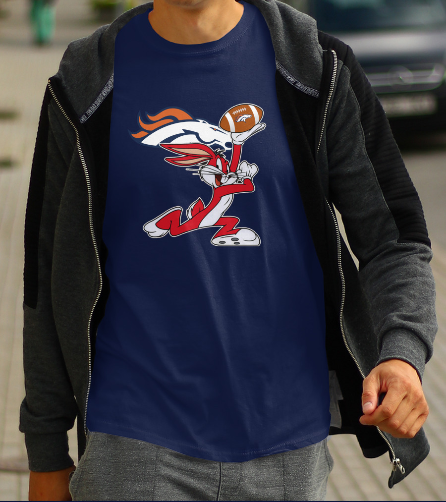 Denver Broncos Bugs Bunny Football Chiefs T-Shirt