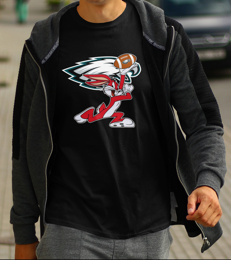 Philadelphia Eagles Looney Tunes Bunny Holding Football T-Shirt