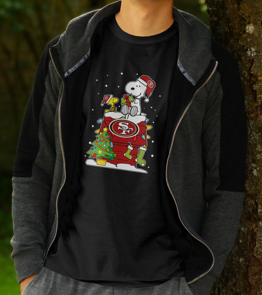 San Francisco 49ers Snoopy And Woodstock Christmas Celebration T-Shirt
