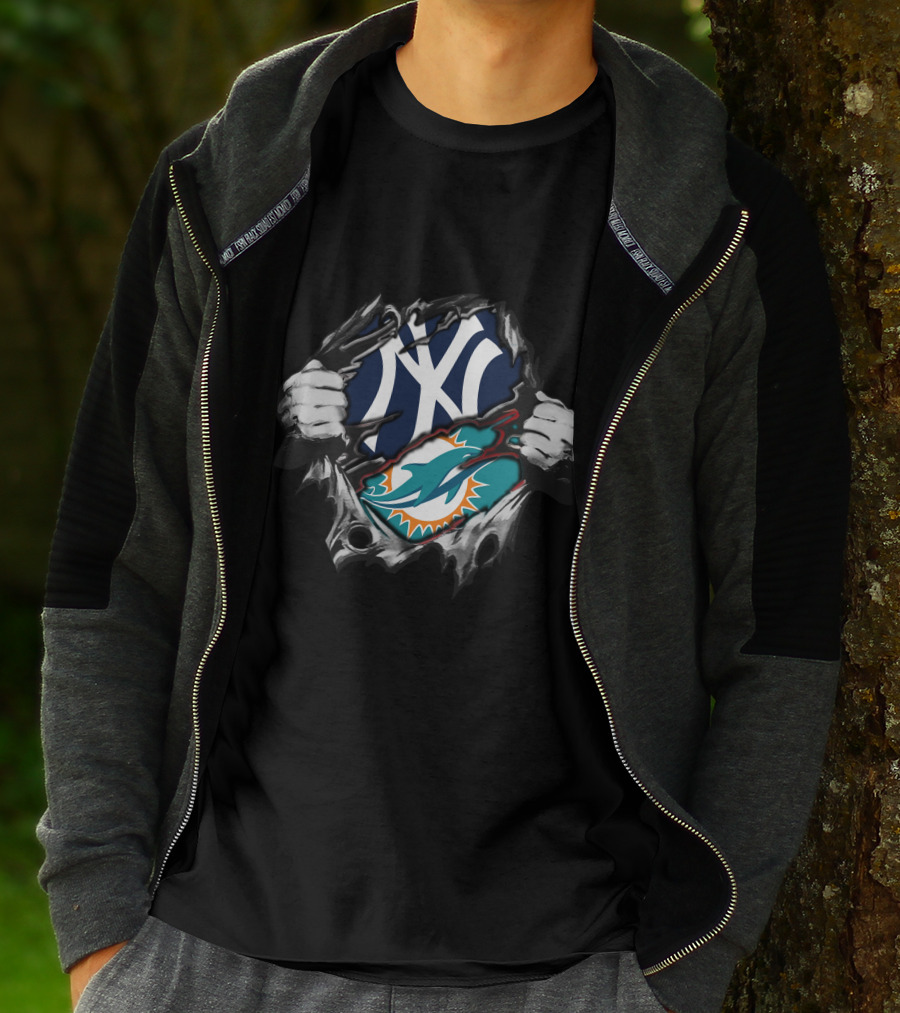 Yankees Dolphins Fans Torn Fabric T-Shirt