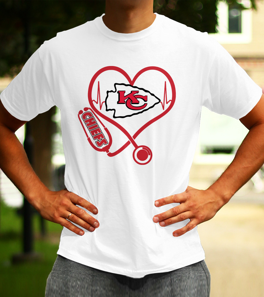Nurse Love Kansas City Chiefs Heart Stethoscope T-Shirt