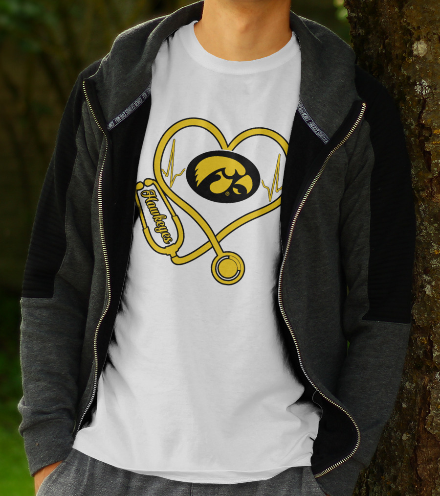 Nurse Heartbeat Love Iowa Hawkeyes Stethoscope T-Shirt