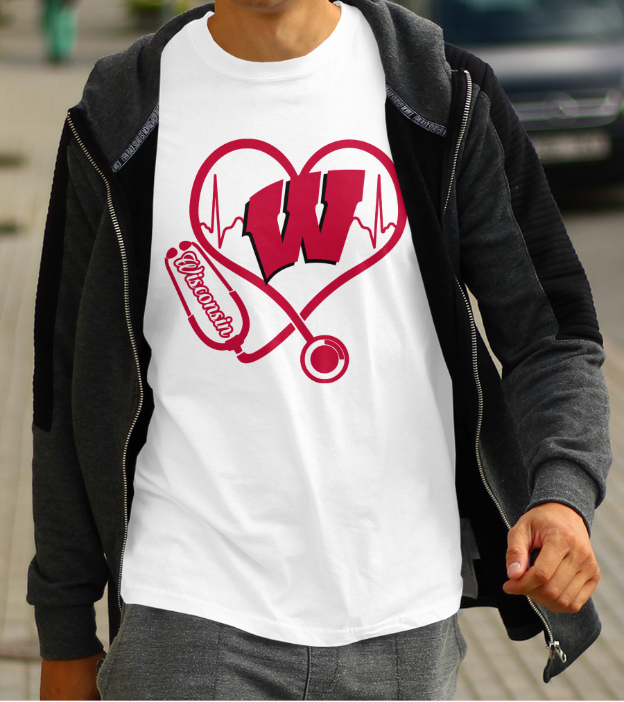 Nurse Love Wisconsin Badgers Heartbeat Stethoscope T-Shirt