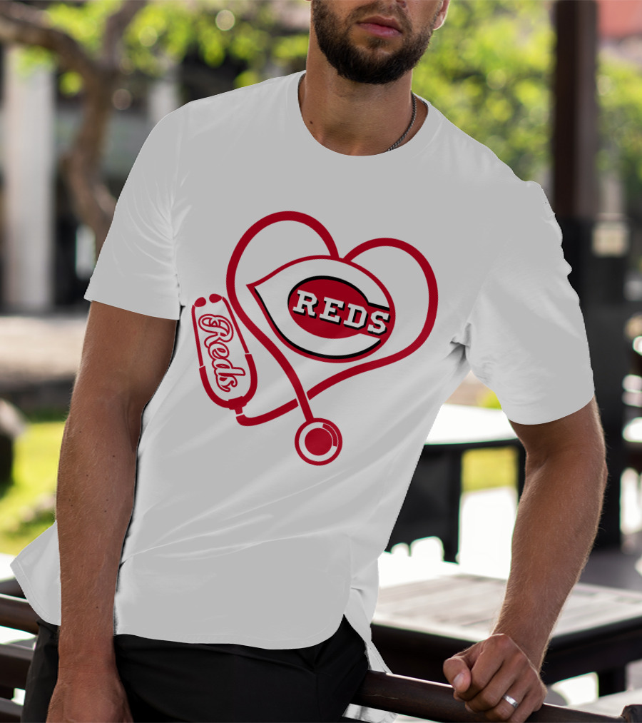 Nurse Love Cincinnati Reds Heart Stethoscope Reds T-Shirt