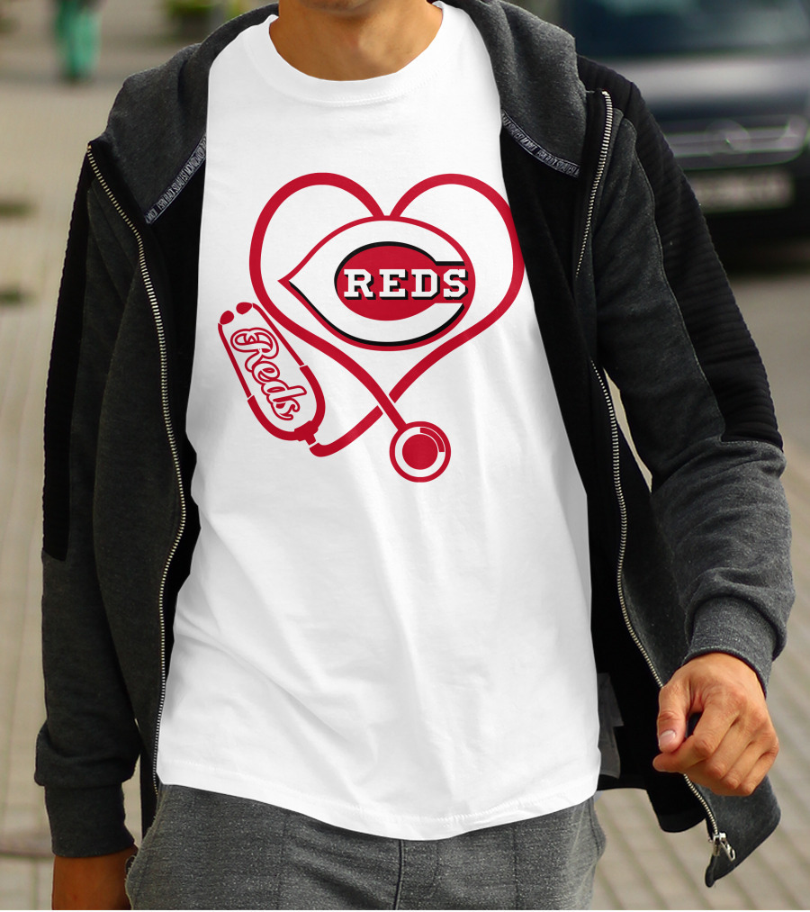Nurse Love Cincinnati Reds Heart Stethoscope Reds T-Shirt