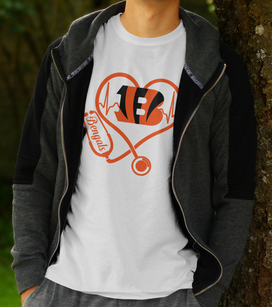 Nurse Heart Cincinnati Bengals Stethoscope Love 13 T-Shirt