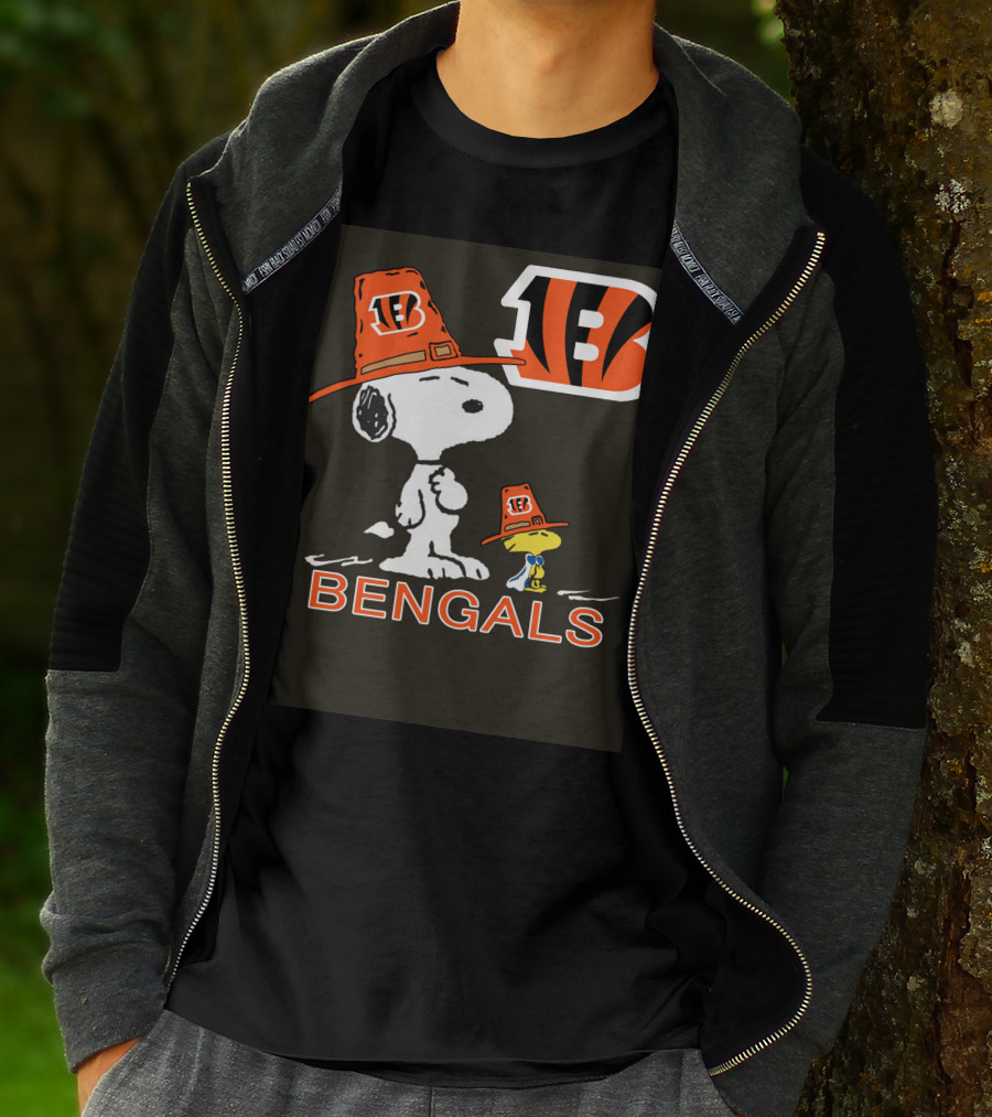 Bengals Snoopy And Woodstock In Team Hats T-Shirt