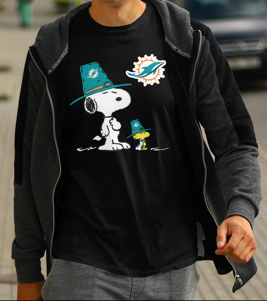Miami Dolphins Snoopy Woodstock Thanksgiving Football T-Shirt