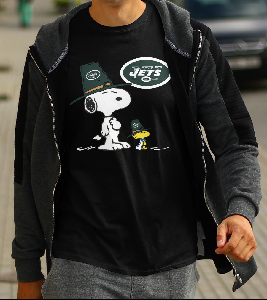 Jets Snoopy New York Football Team Fan T-Shirt