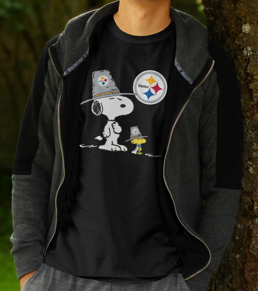 Steelers Snoopy Woodstock Thanksgiving Football T-Shirt