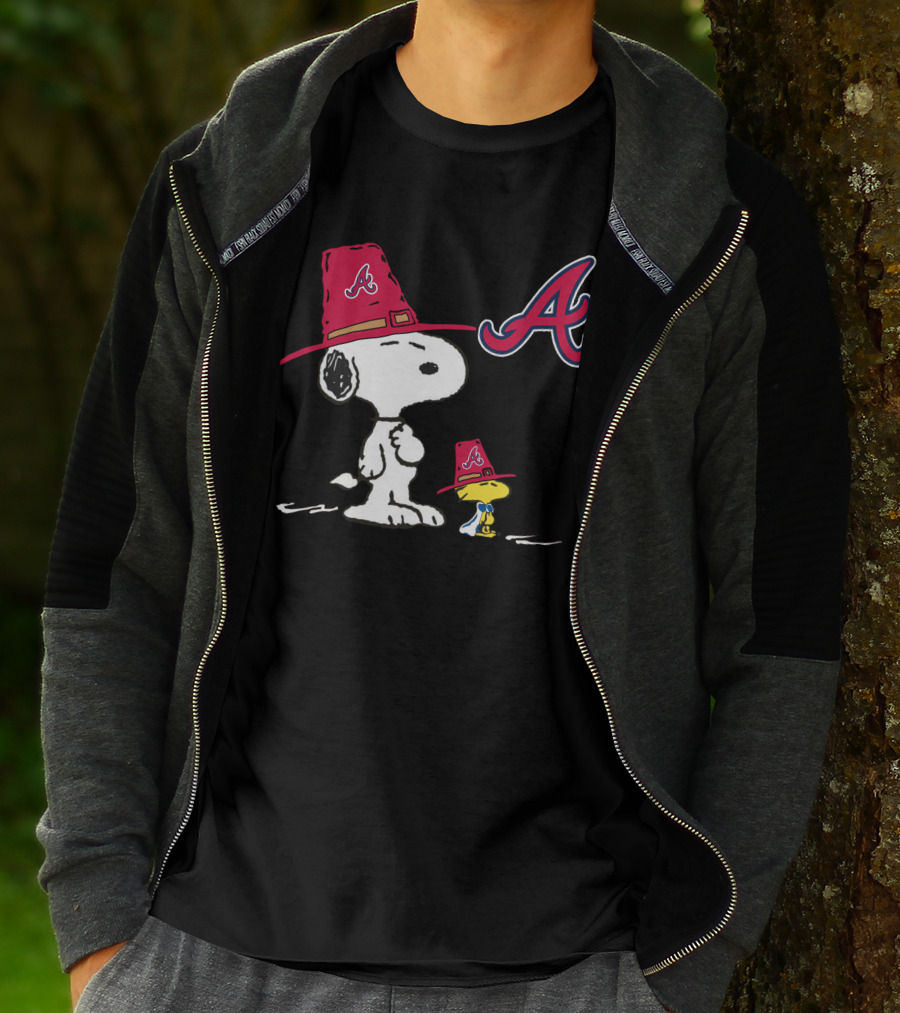 Snoopy And Woodstock Atlanta Braves Hat T-Shirt