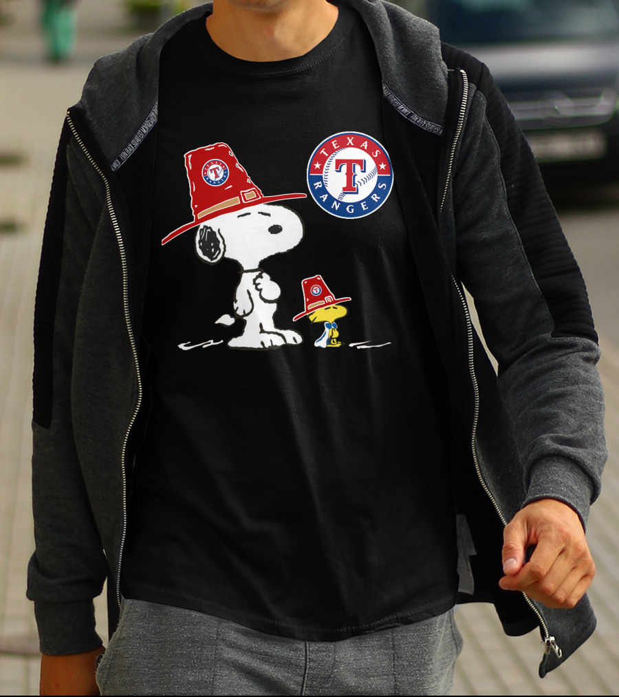 Texas Rangers Snoopy And Woodstock In Red Hats With Team T-Shirt