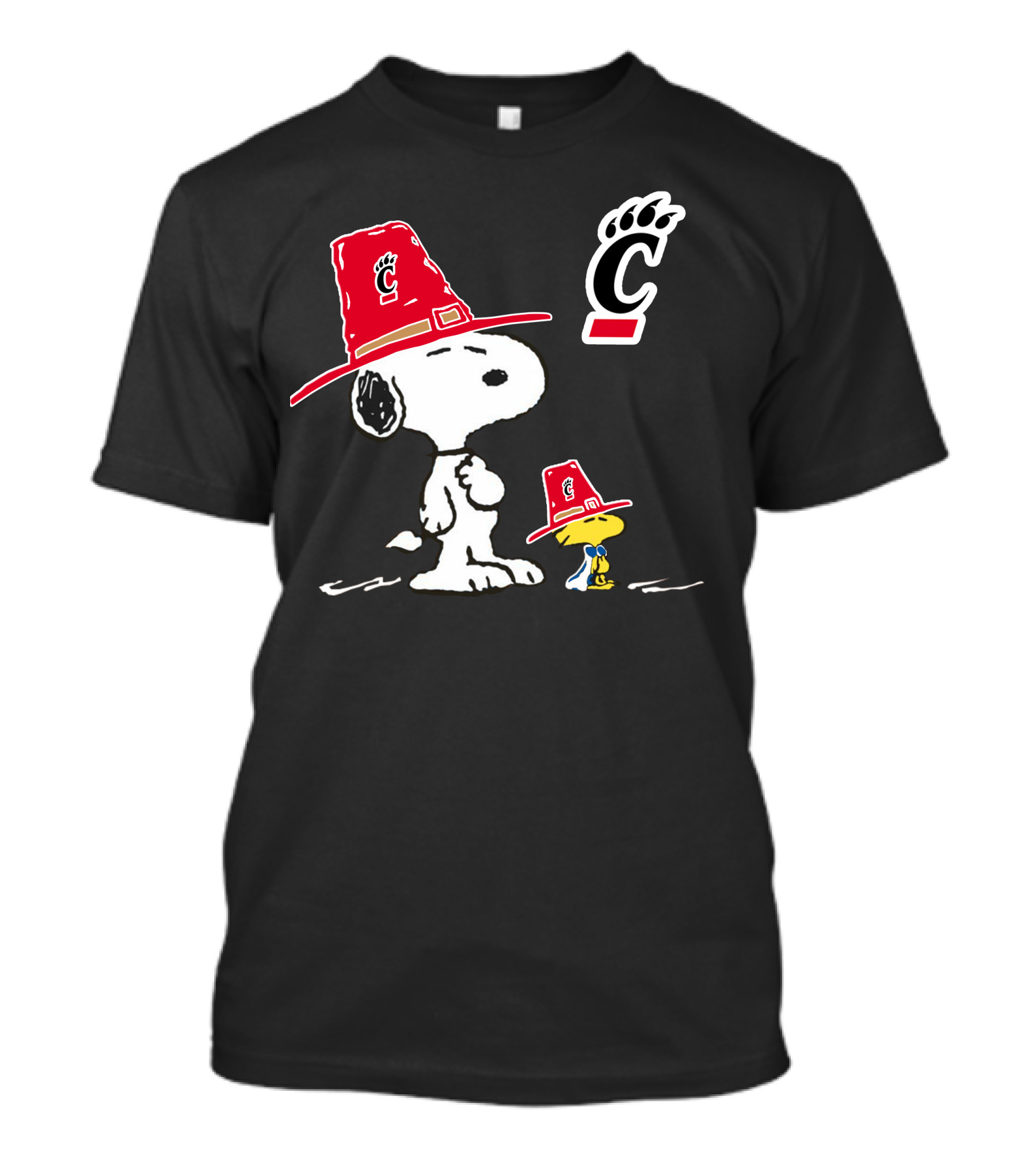 Cincinnati Bearcats Snoopy With Red Hats And Bearcats T-Shirt