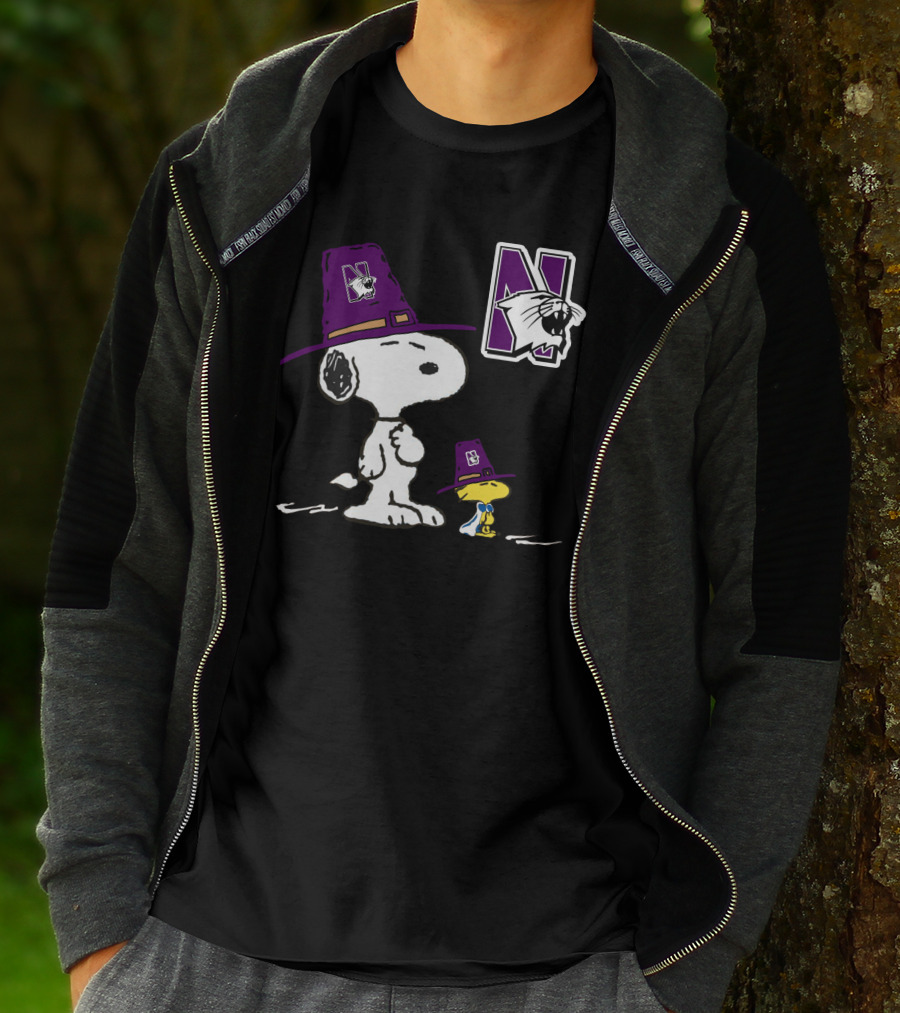 Snoopy And Woodstock Northwestern Wildcats Pilgrim Hat T-Shirt