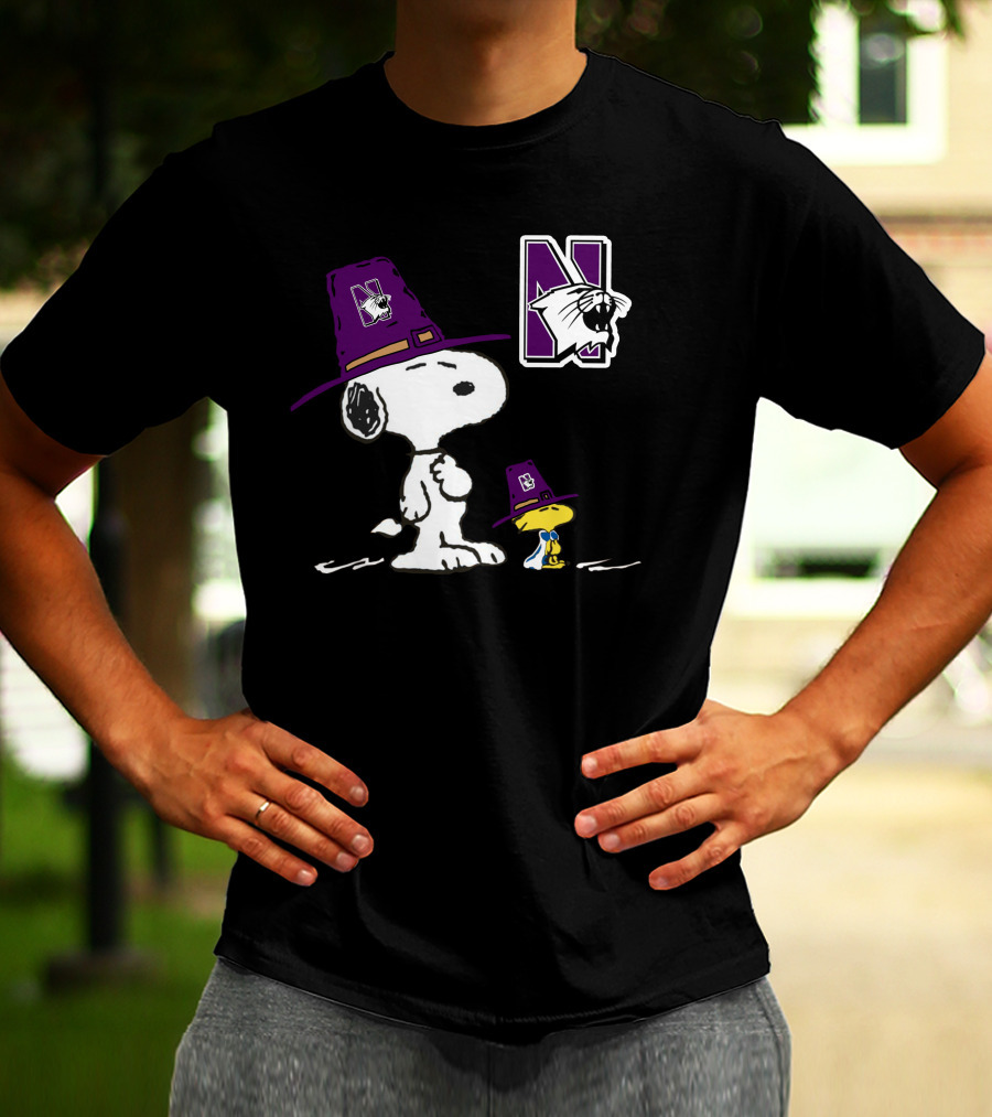 Snoopy And Woodstock Northwestern Wildcats Pilgrim Hat T-Shirt