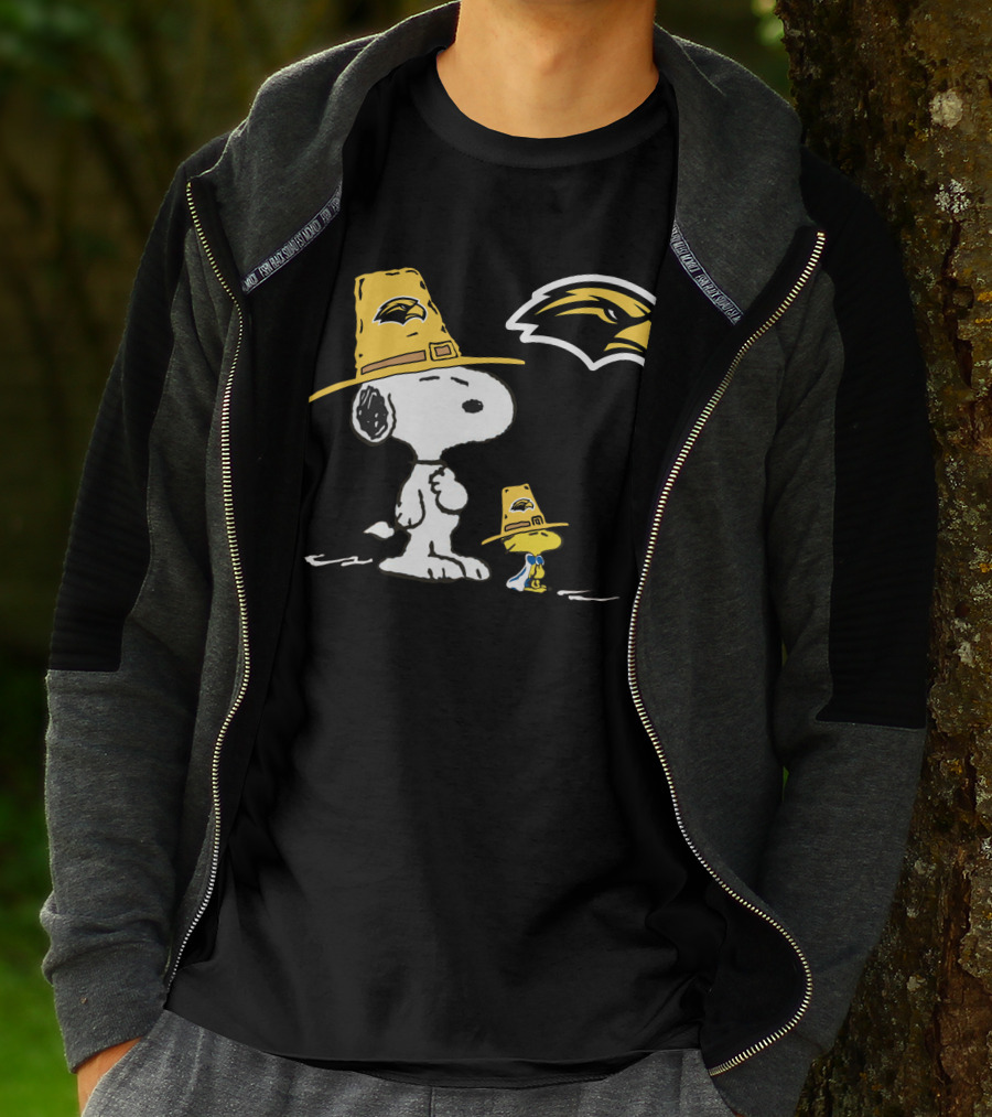Southern Mississippi Golden Eagles Snoopy Woodstock Pilgrim Hats T-Shirt