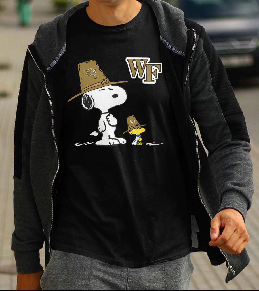 Wake Forest Demon Deacons Snoopy WF Hat Woodstock T-Shirt