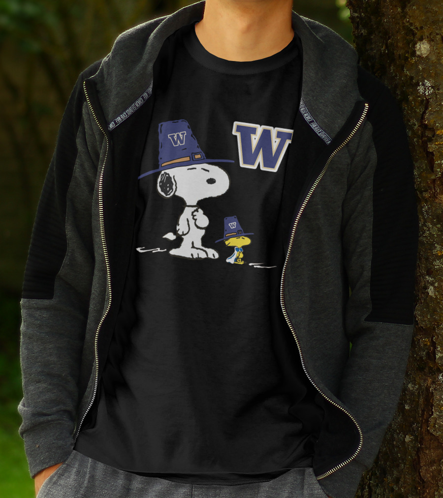 Washington Huskies W Snoopy Woodstock Pilgrim Hat T-Shirt