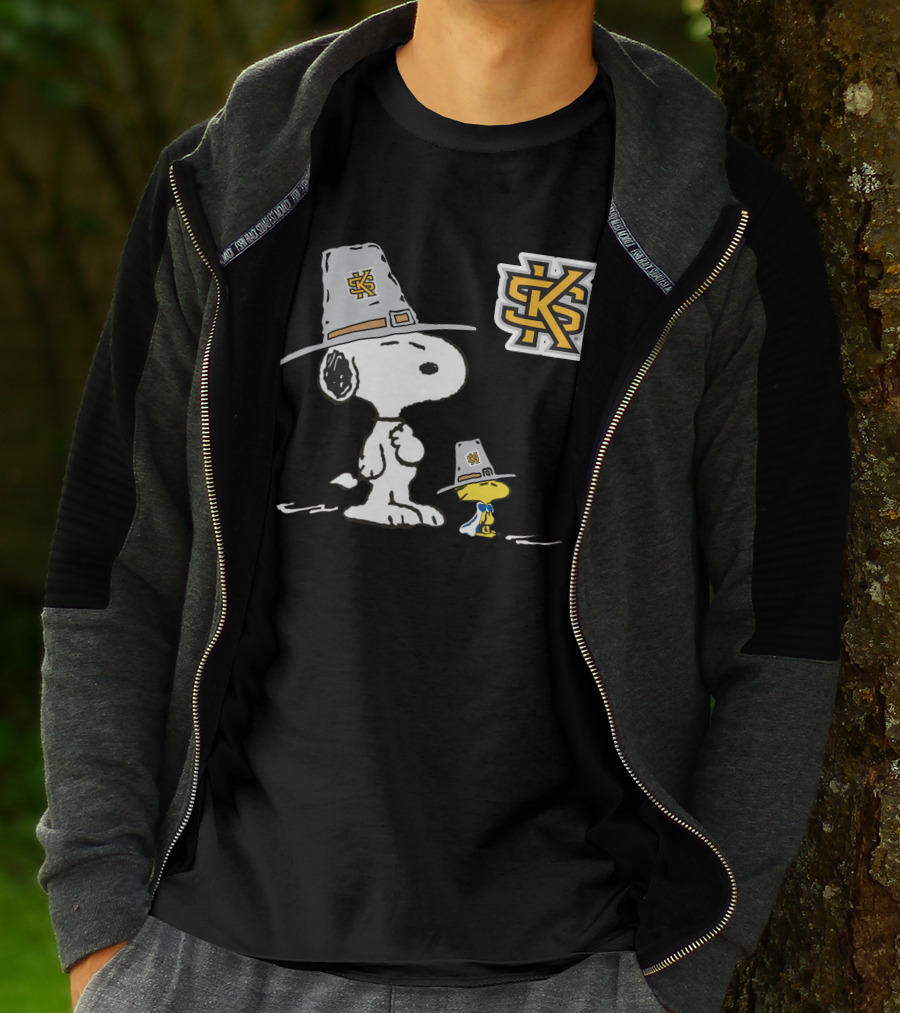 Kennesaw St Snoopy And Woodstock Pilgrim Hat KS T-Shirt