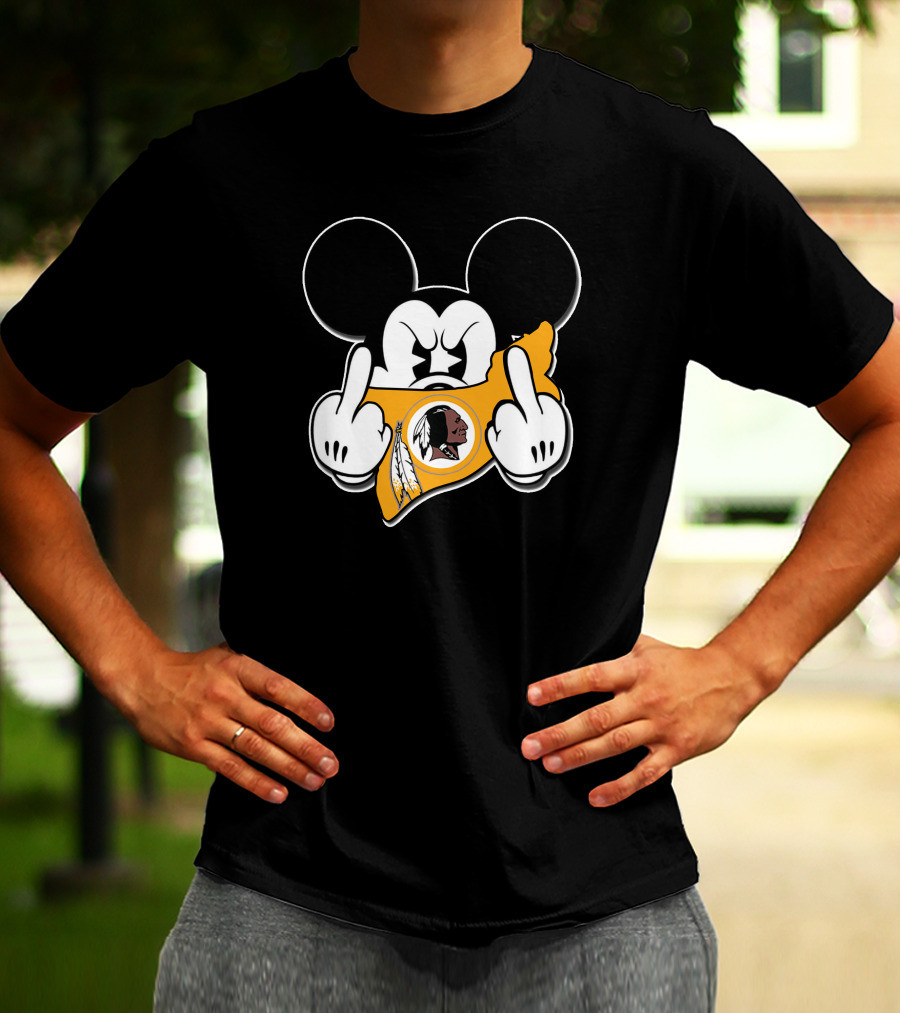 Mickey Mouse Washington Redskins Middle Finger Gesture T-Shirt