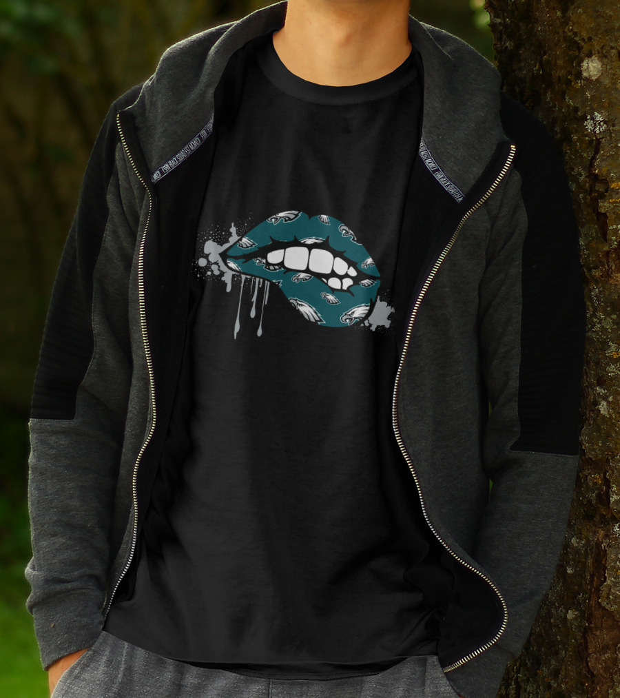 Philadelphia Eagles Dripping Lips T-Shirt