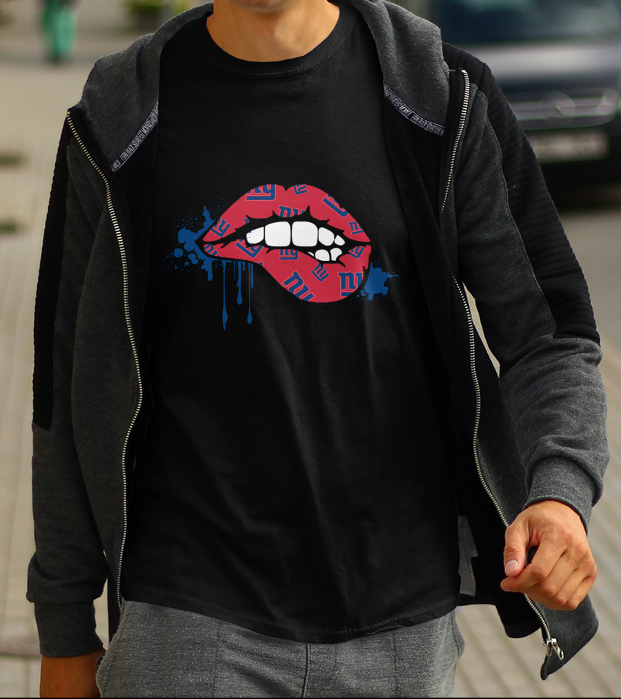 New York Giants Dripping Lips Artwork T-Shirt