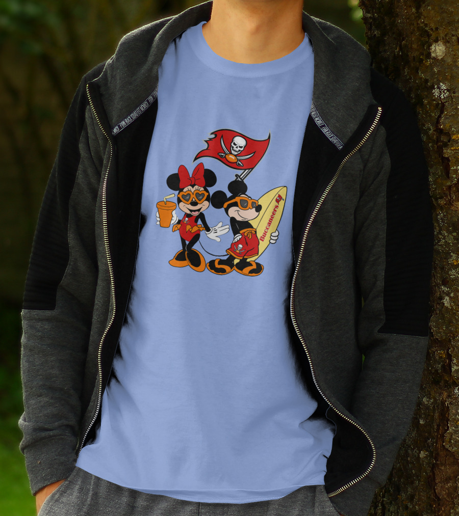 Buccaneers Vacation Mickey And Minnie With Pirate Flag And Surfboard T-Shirt