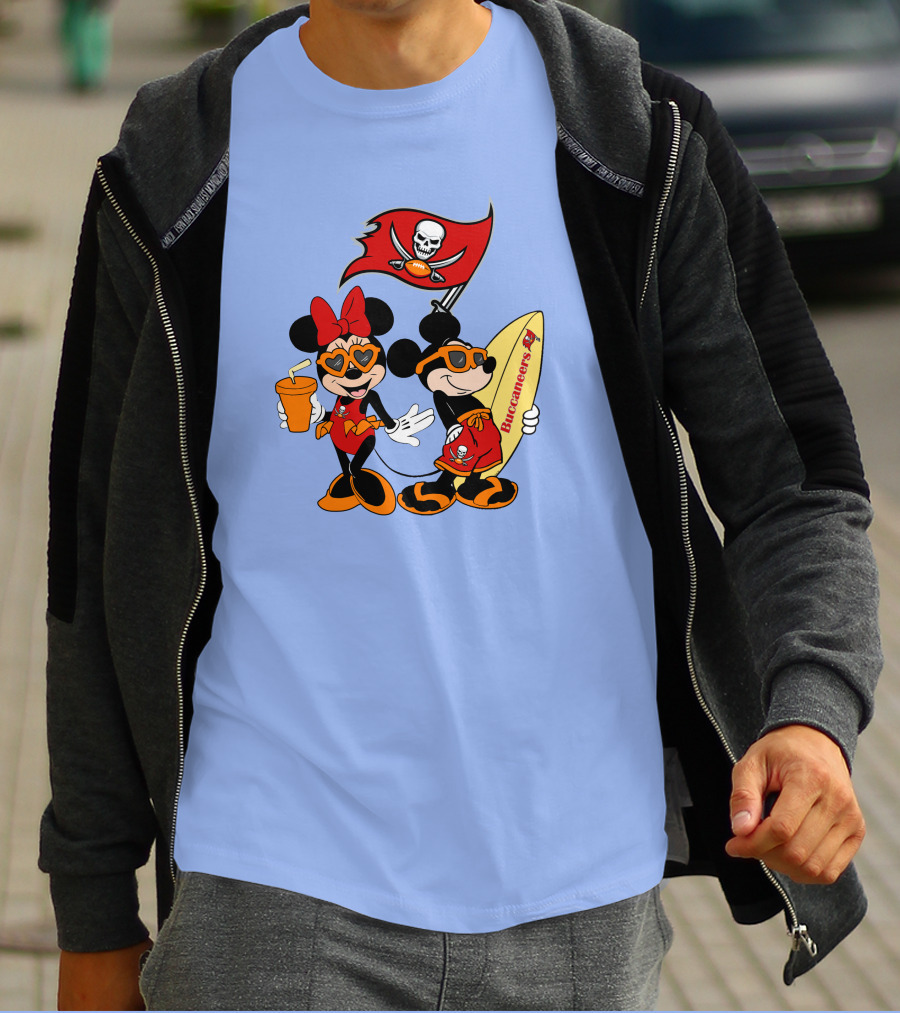 Buccaneers Vacation Mickey And Minnie With Pirate Flag And Surfboard T-Shirt