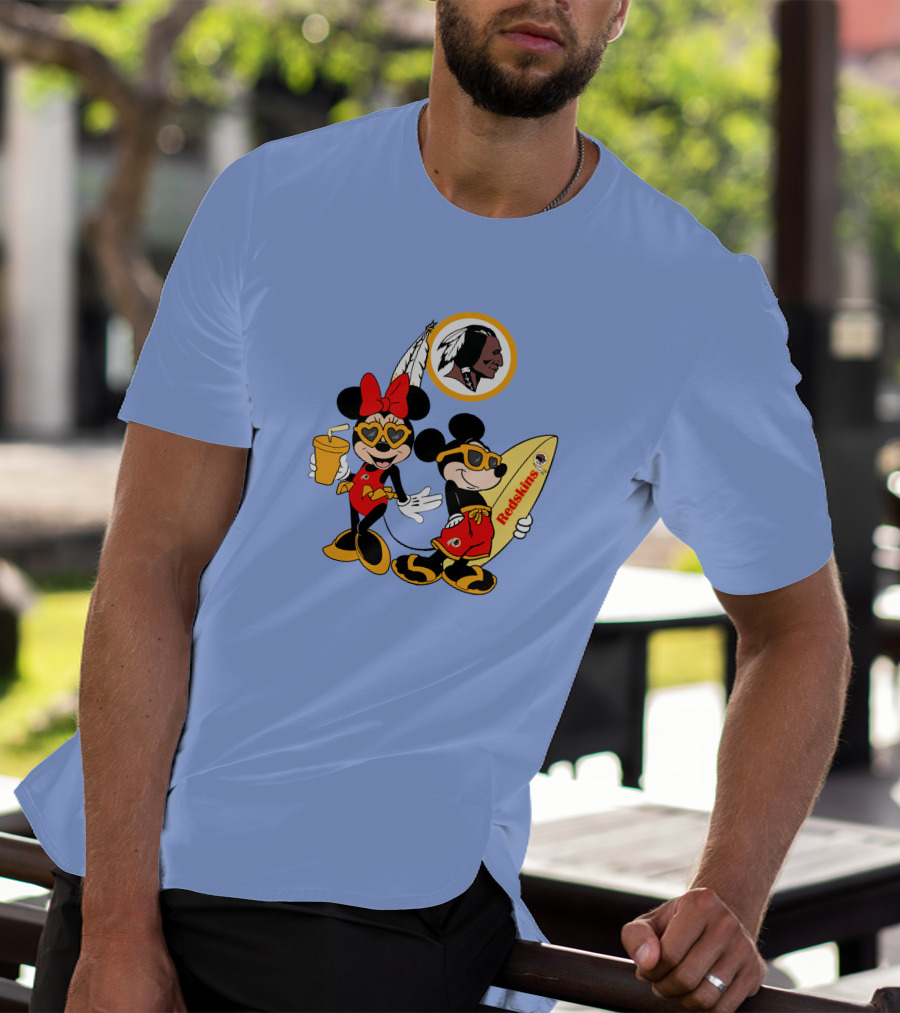 Redskins Mickey And Minnie Vacation Fun With Surfboard And Drink T-Shirt