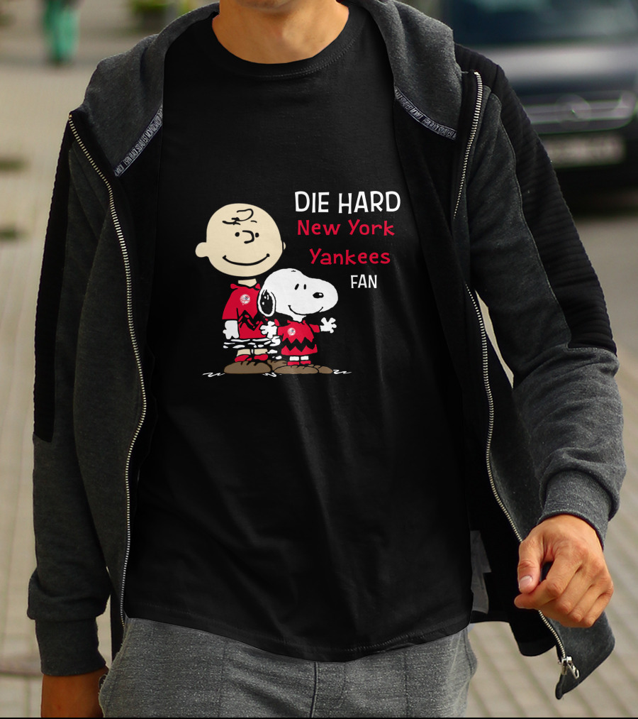 Die Hard New York Yankees Fan Snoopy Charlie Brown Peanuts T-Shirt