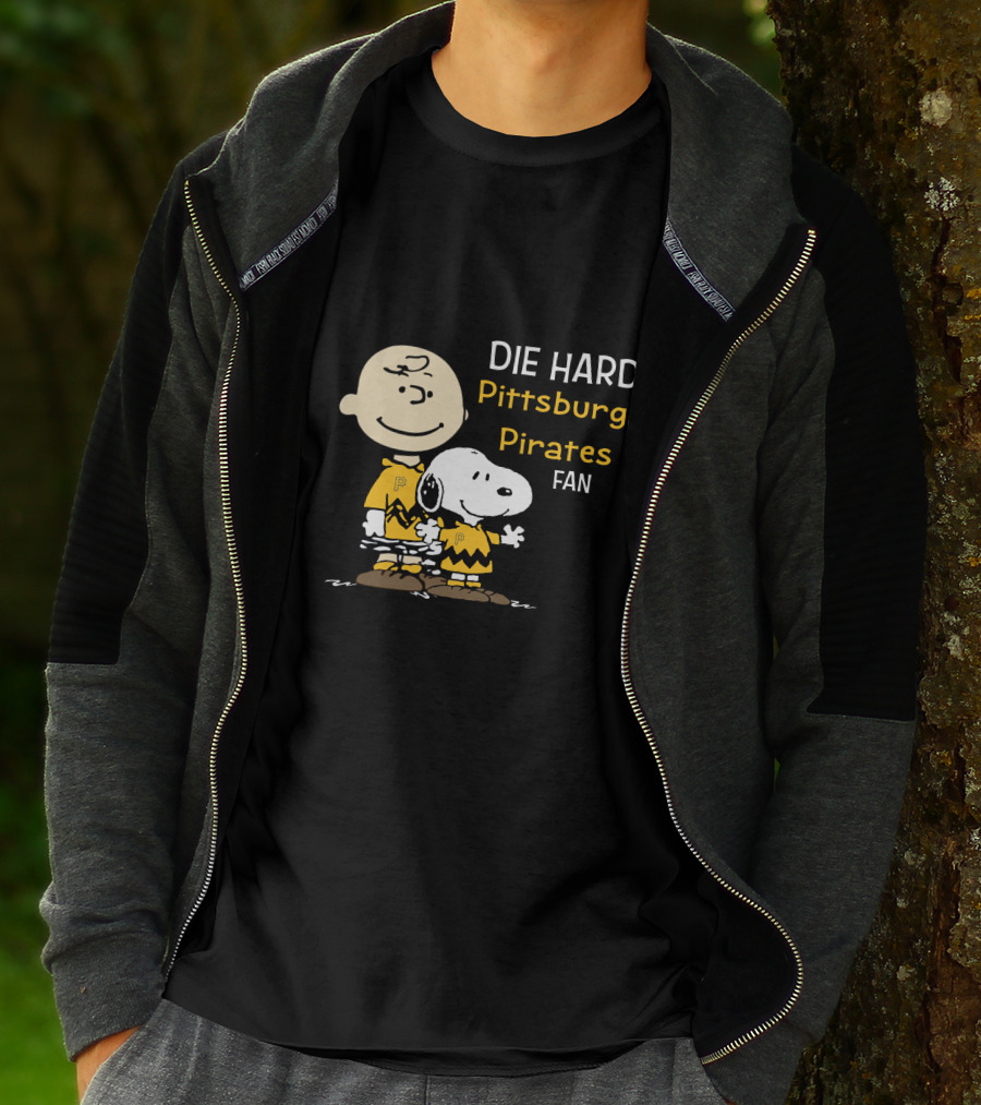 Die Hard Pittsburgh Pirates Fan Snoopy And Charlie Brown T-Shirt
