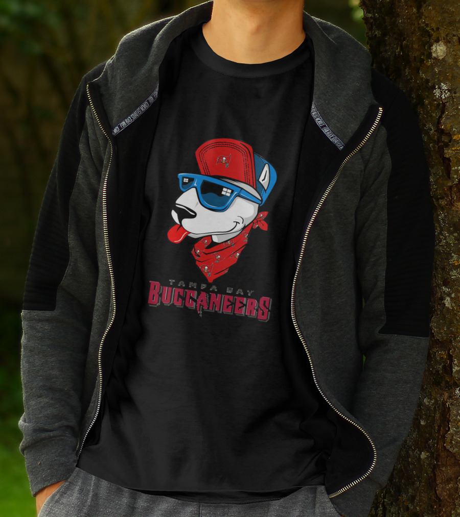 Tampa Bay Buccaneers Bull Terrier T-Shirt