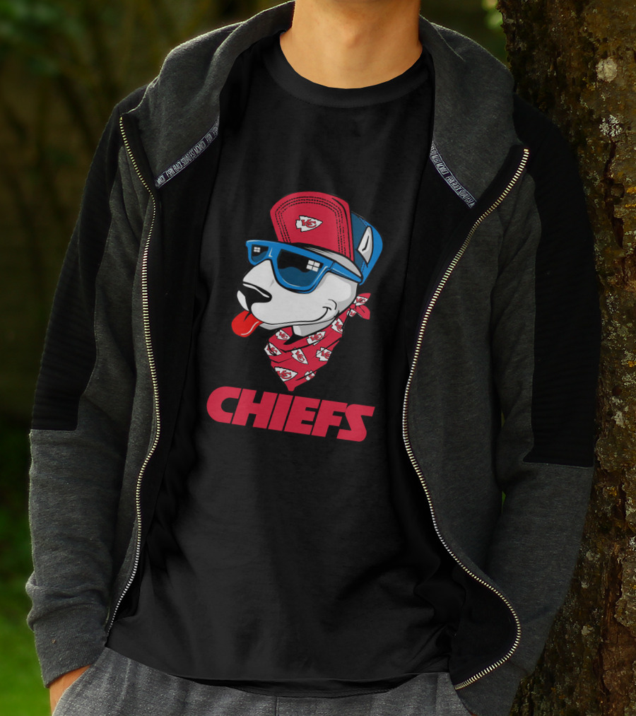 Chiefs Bull Terrier With Red Cap And Sunglasses T-Shirt