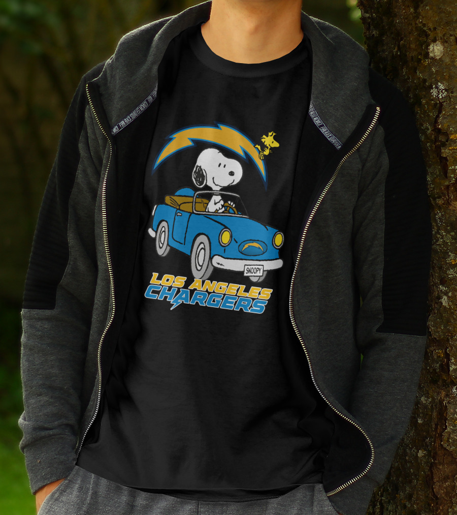 Los Angeles Chargers Snoopy Driving With Woodstock T-Shirt