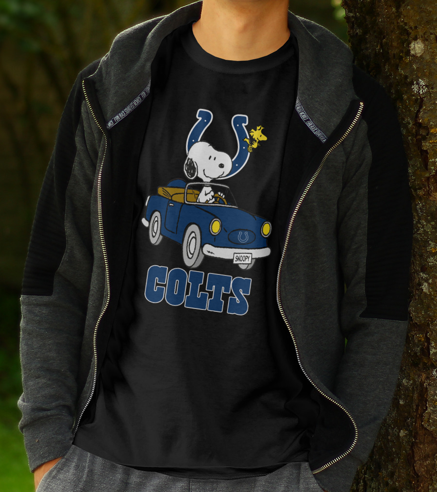 Colts Snoopy Woodstock Riding Blue Car T-Shirt