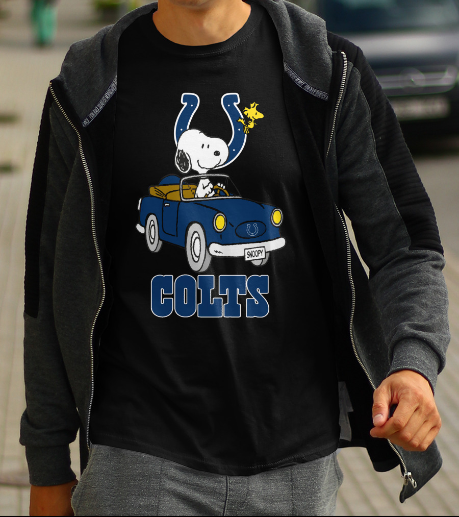 Colts Snoopy Woodstock Riding Blue Car T-Shirt