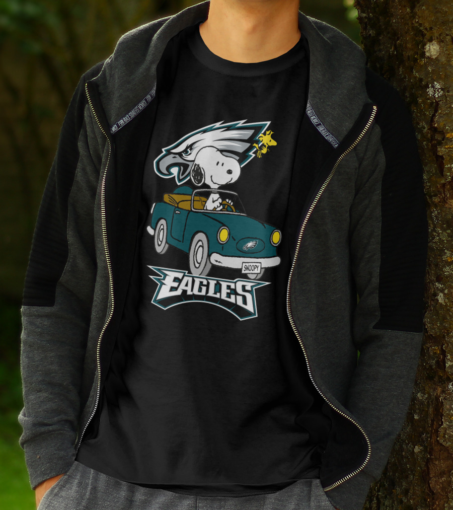Philadelphia Eagles Snoopy Woodstock Driving Fun T-Shirt