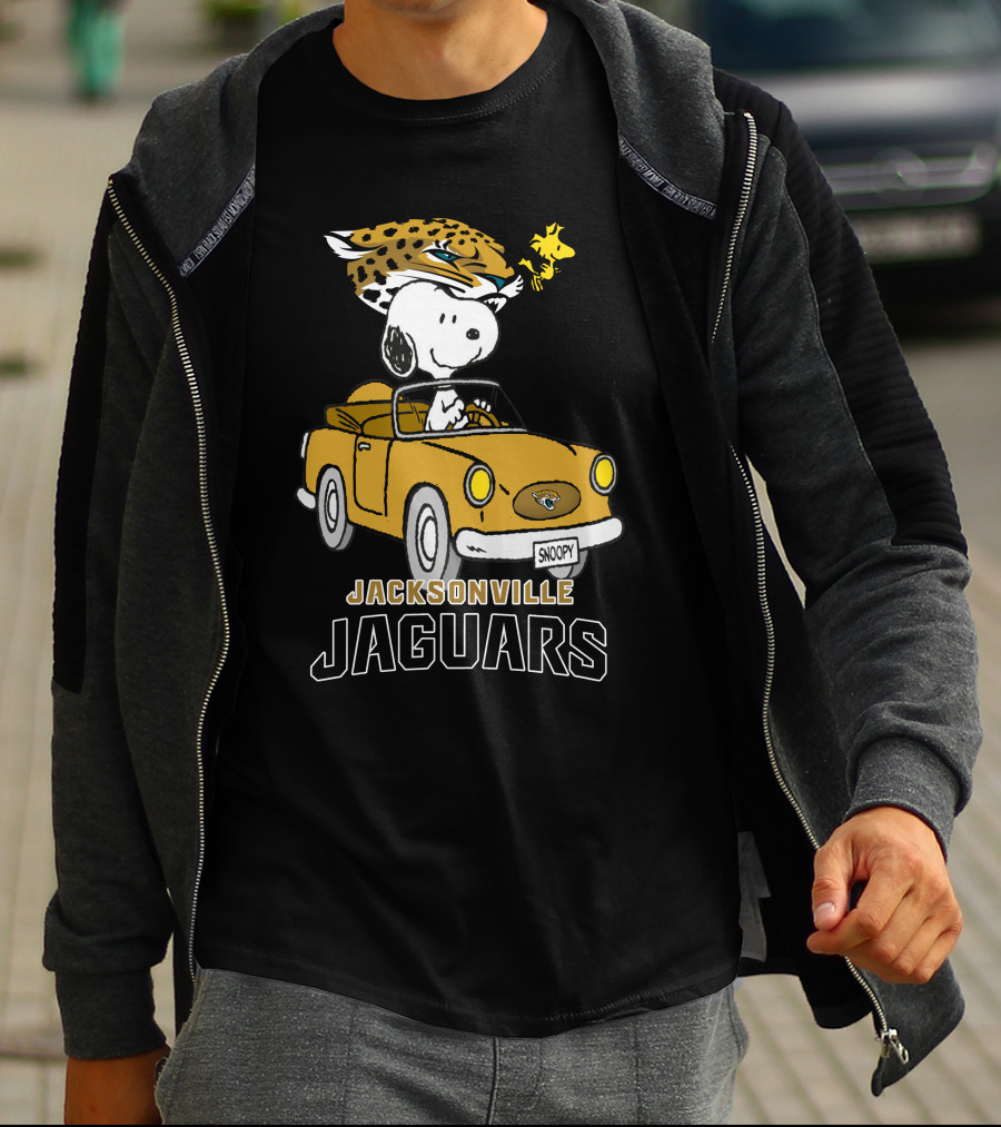Jacksonville Jaguars Snoopy Driving Car With Woodstock T-Shirt