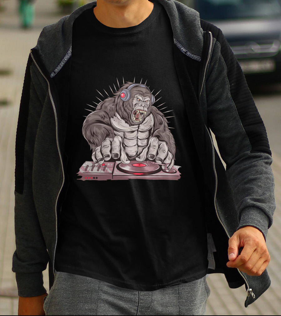 Funny Gorilla DJ With Headphones And Turntable T-Shirt