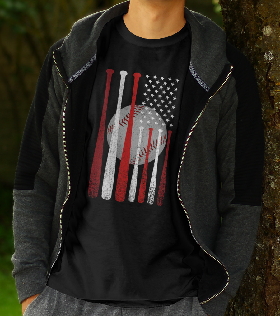 Vintage American Flag Baseball Bats And Ball Stars T-Shirt